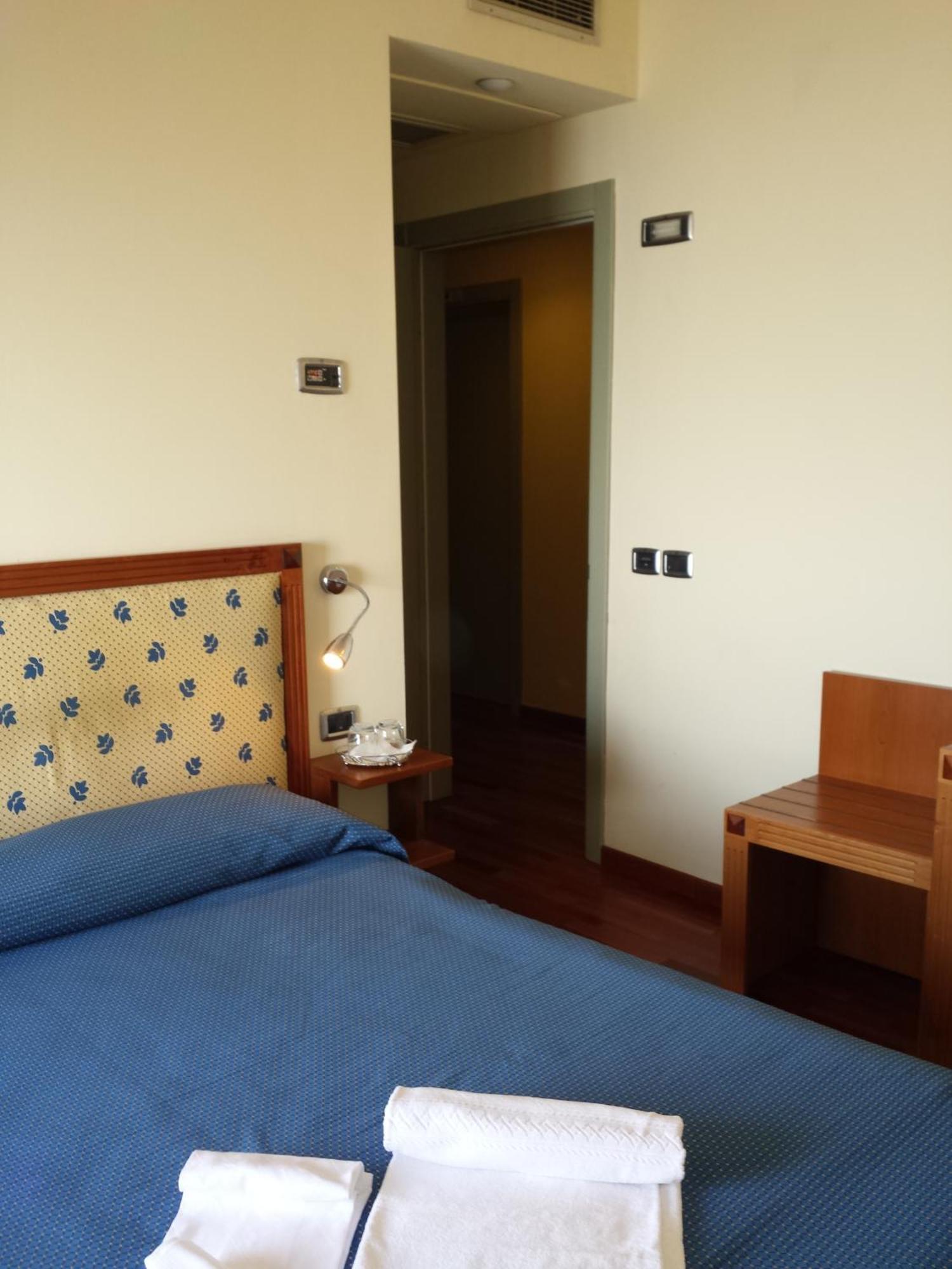 Hotel Il Castellaccio Piccione Room photo