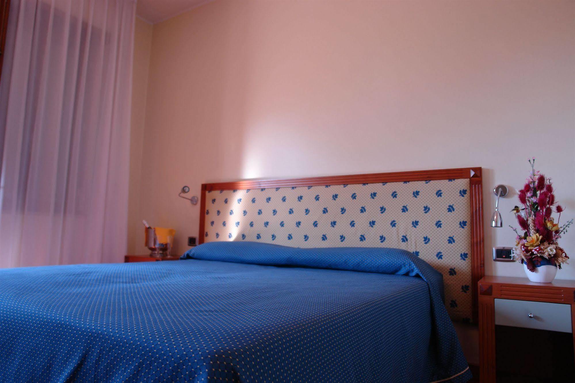 Hotel Il Castellaccio Piccione Exterior photo